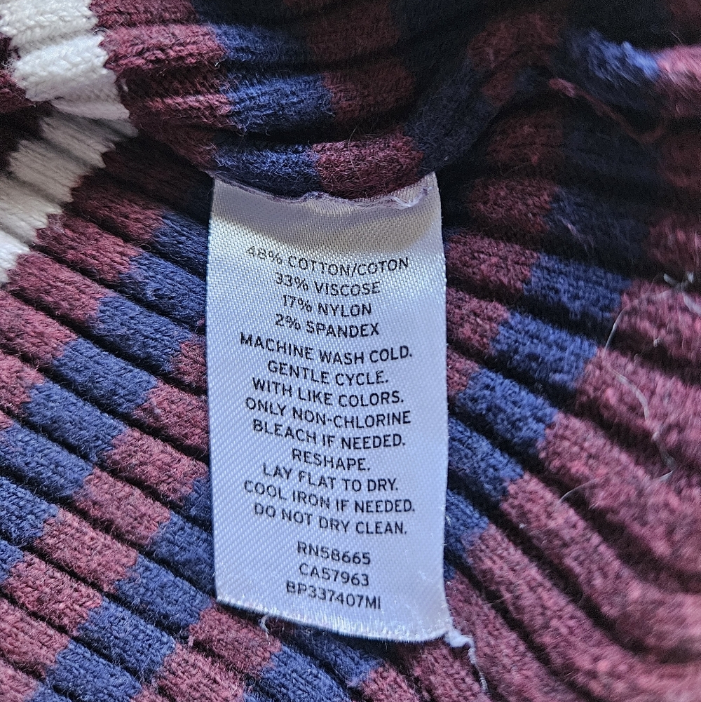 Maroon Striped Cropped Top - Picture 3 of 5